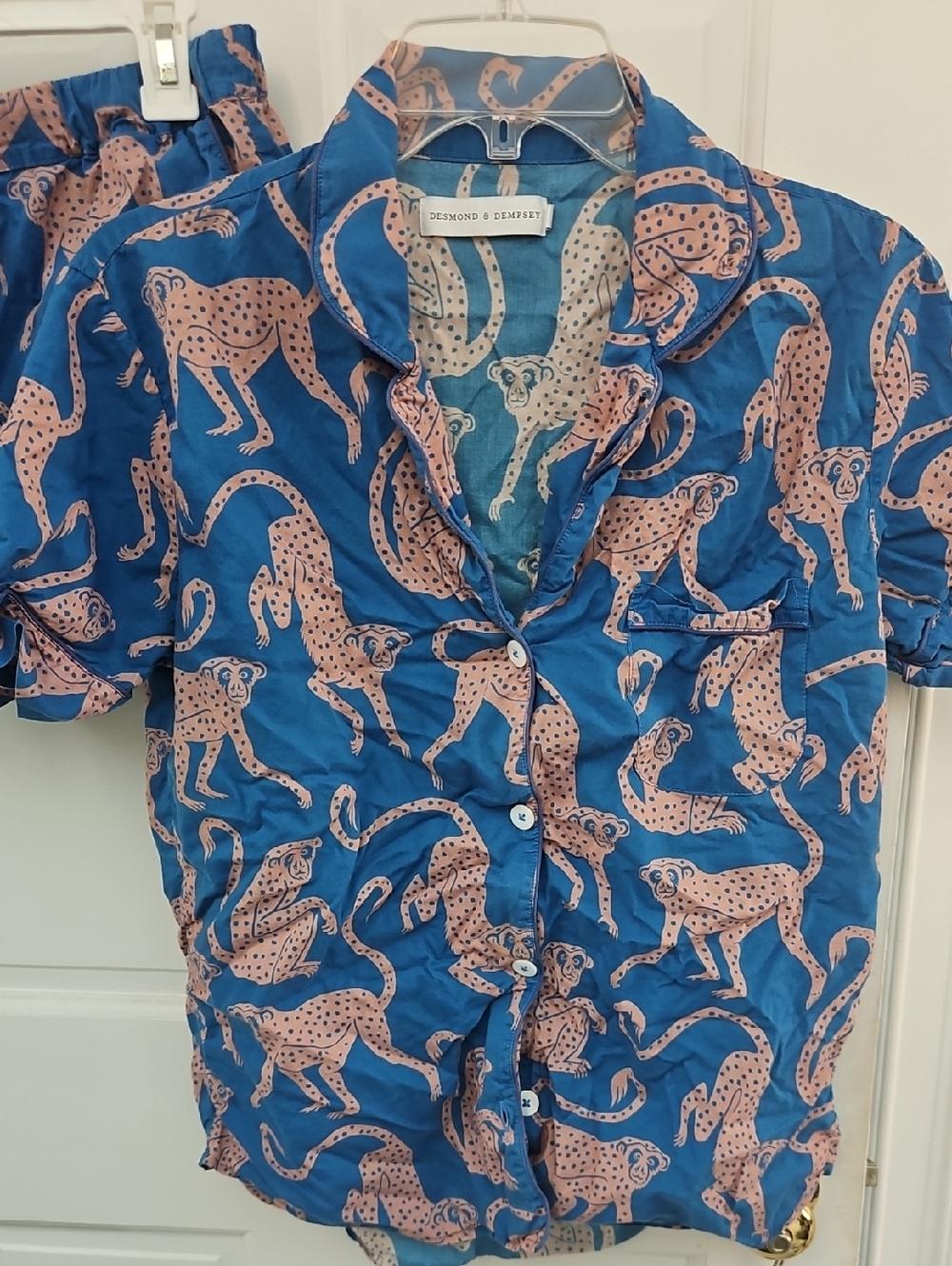 Desmond & Dempsey Pajama Set - Picture 2 of 6